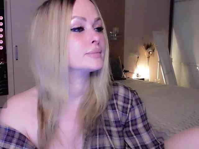 LibbyNora webcam