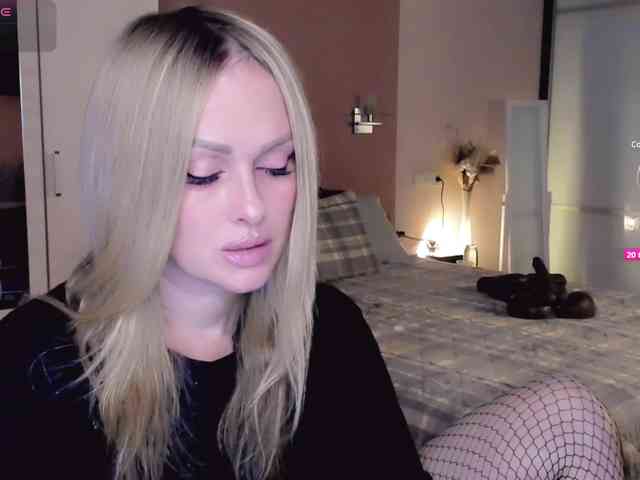 LibbyNora webcam