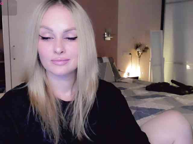 LibbyNora webcam