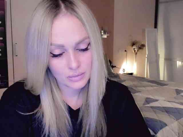 LibbyNora webcam