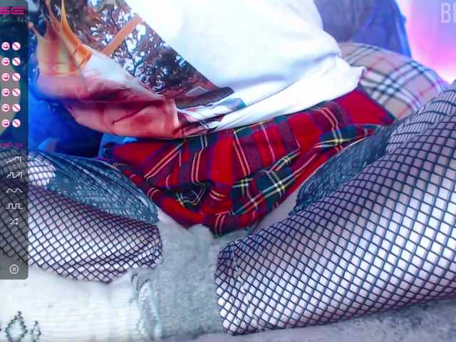 relishsavor —  THE MOST BEAUTIFUL PUSSY! MAKE HER SQUIRT WITH YOUR VIBRATIONS!!! Show @remain tkn