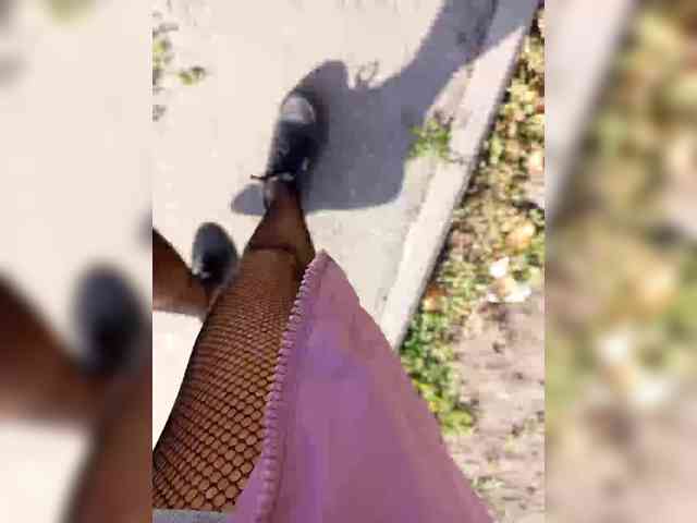 Karoleva_milf webcam