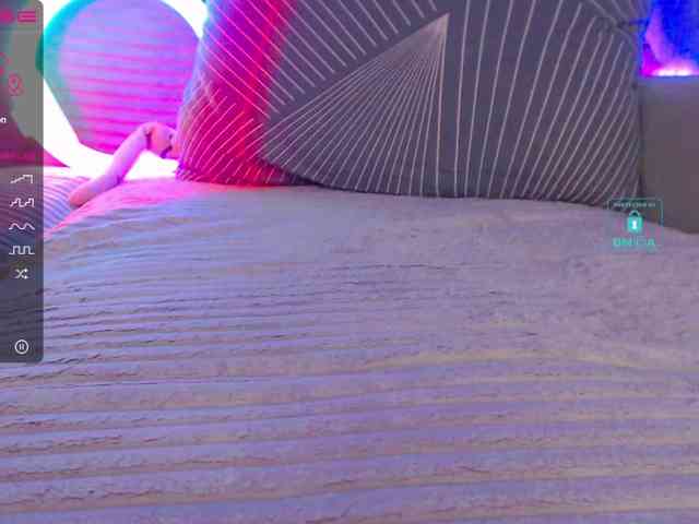 Karoleva_milf webcam