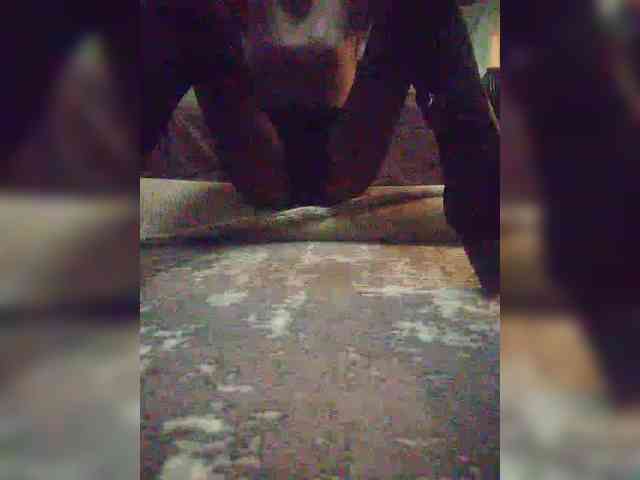 Karoleva_milf webcam