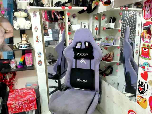 Alisson_Queen webcam