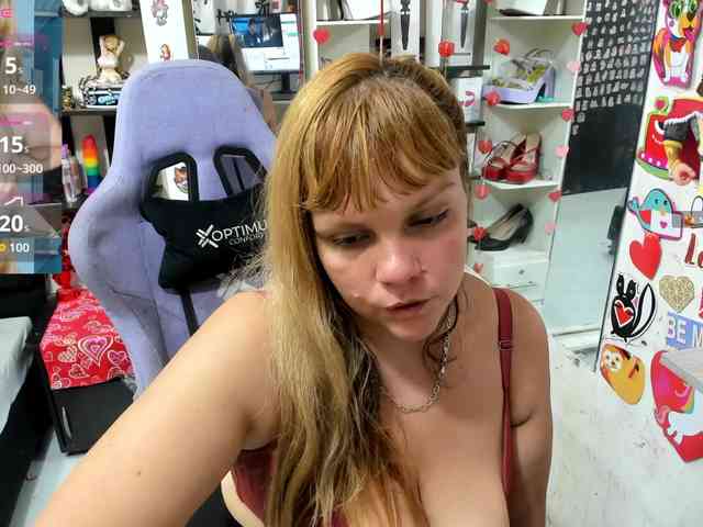 Alisson_Queen webcam