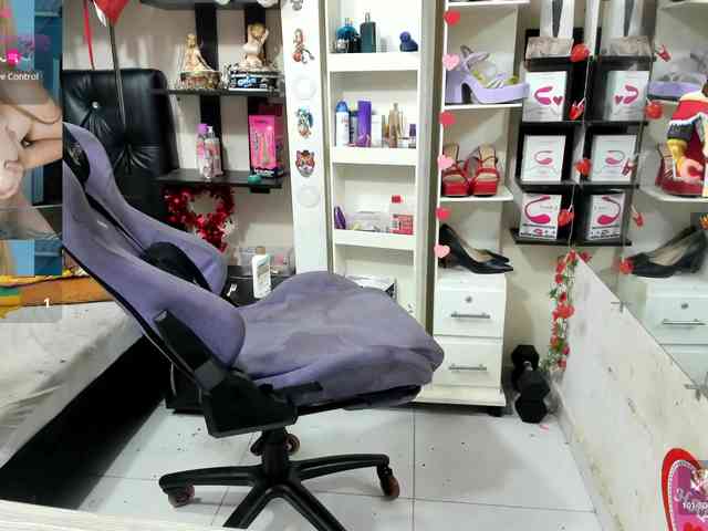 Alisson_Queen webcam