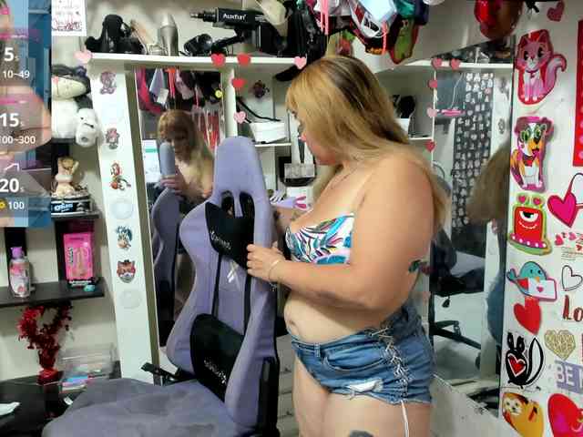 Alisson_Queen webcam