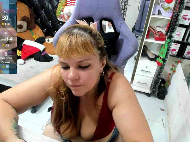 Alisson_Queen webcam