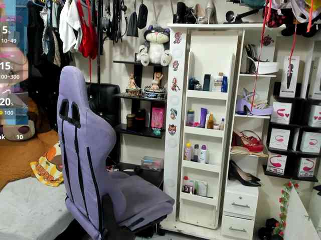 Alisson_Queen webcam