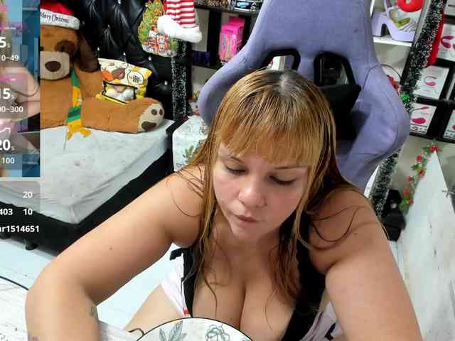 Alisson_Queen webcam