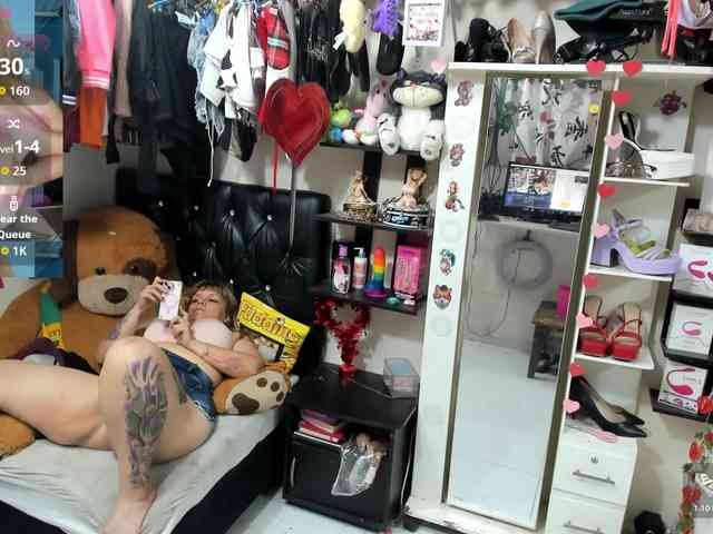 Alisson_Queen webcam