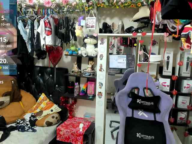 Alisson_Queen webcam