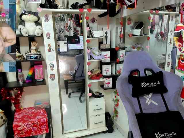 Alisson_Queen webcam