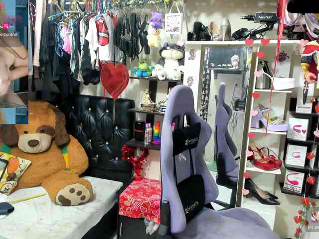 Alisson_Queen webcam