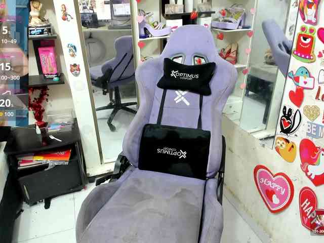 Alisson_Queen webcam