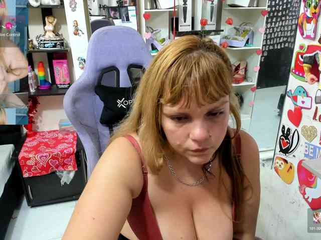 Alisson_Queen webcam