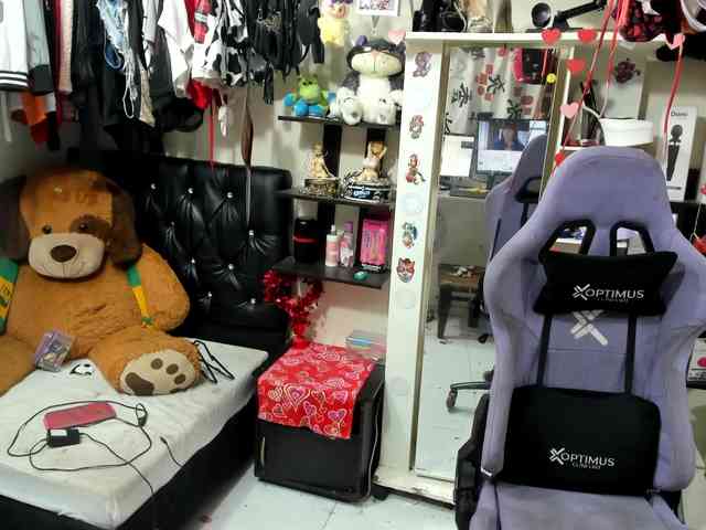 Alisson_Queen webcam