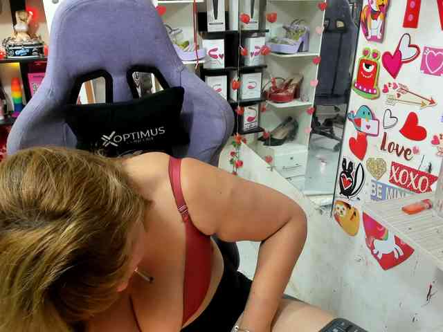 Alisson_Queen webcam