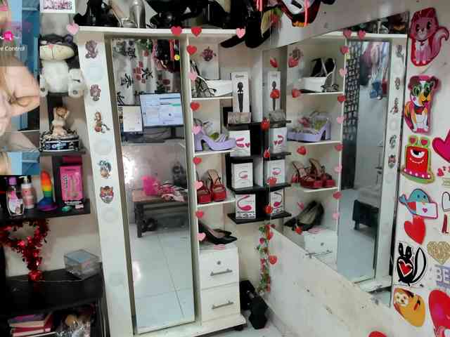 Alisson_Queen webcam