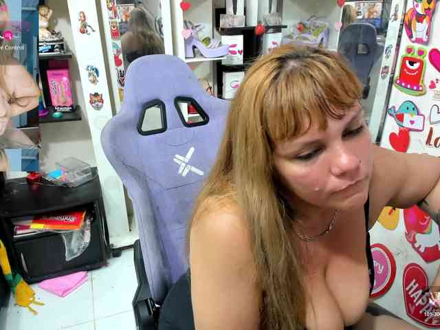 Alisson_Queen webcam