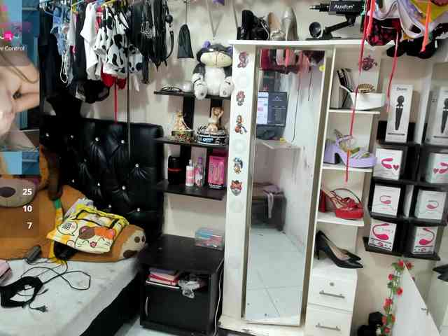 Alisson_Queen webcam