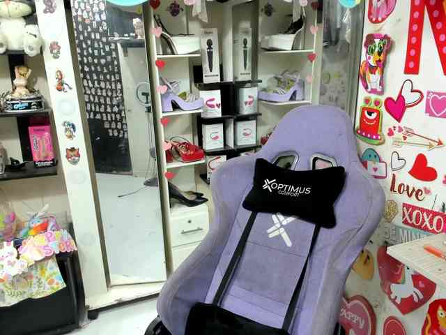 Alisson_Queen webcam