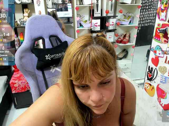 Alisson_Queen webcam