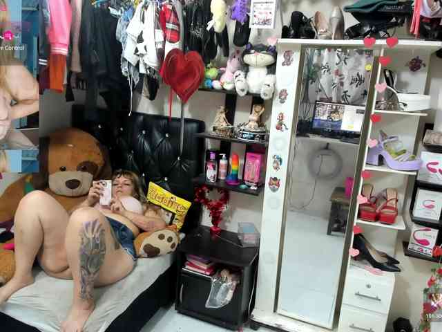 Alisson_Queen webcam