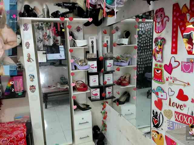 Alisson_Queen webcam