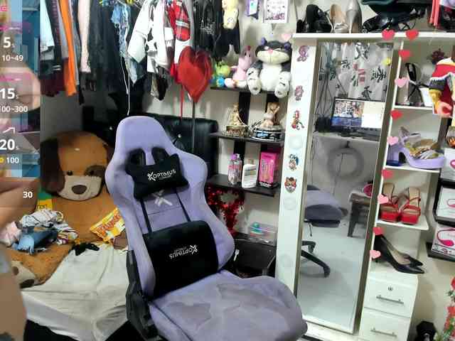 Alisson_Queen webcam