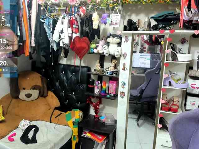 Alisson_Queen webcam