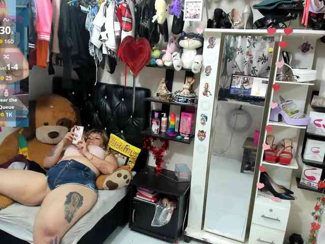 Alisson_Queen webcam