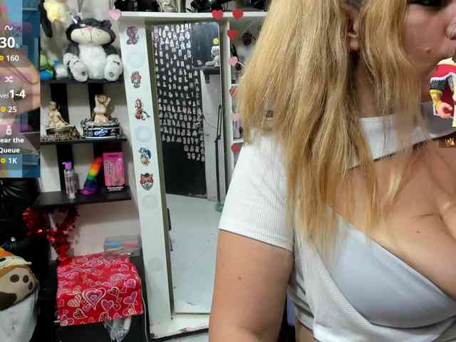 Alisson_Queen webcam