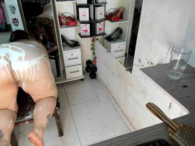 Alisson_Queen webcam