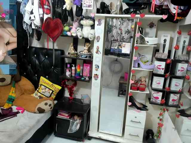 Alisson_Queen webcam