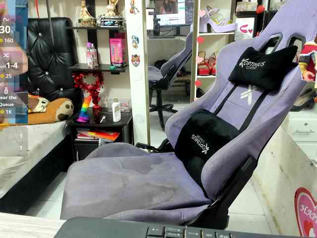 Alisson_Queen webcam