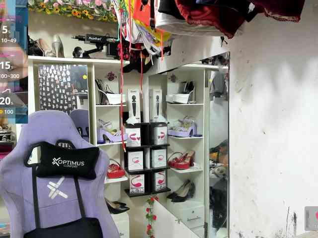 Alisson_Queen webcam