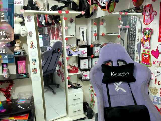 Alisson_Queen webcam