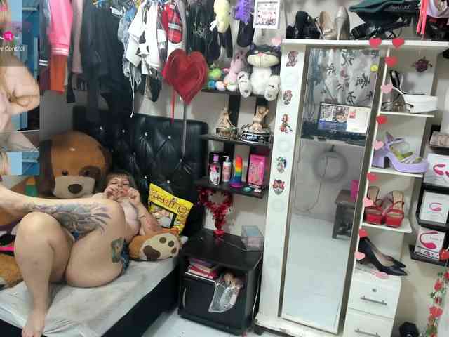 Alisson_Queen webcam