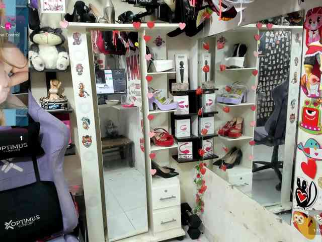 Alisson_Queen webcam