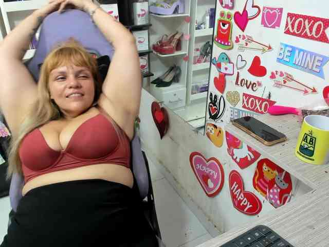 Alisson_Queen webcam