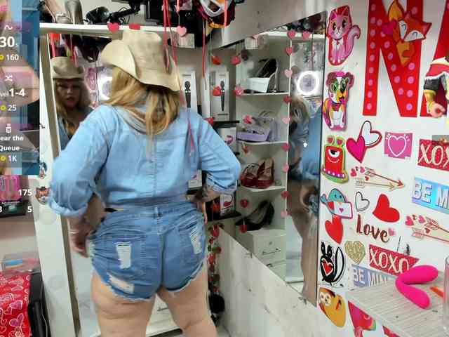 Alisson_Queen webcam