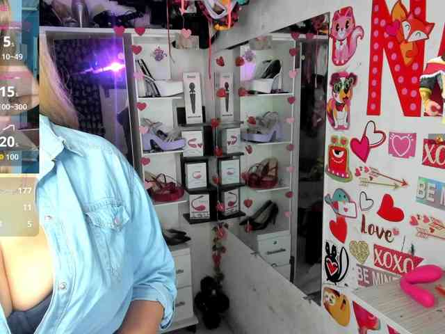 Alisson_Queen webcam