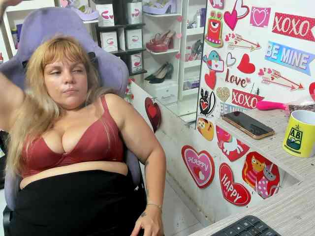 Alisson_Queen webcam