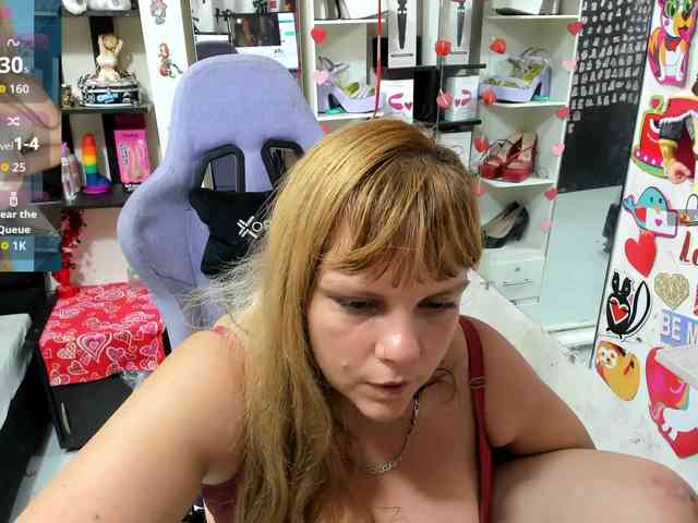 Alisson_Queen webcam