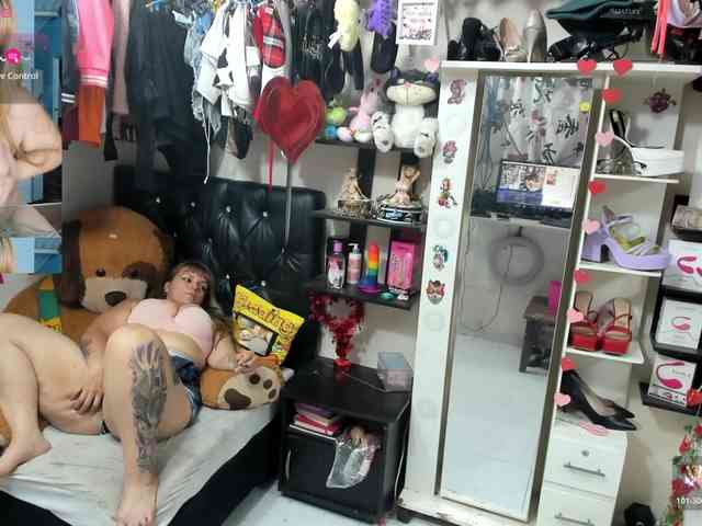 Alisson_Queen webcam