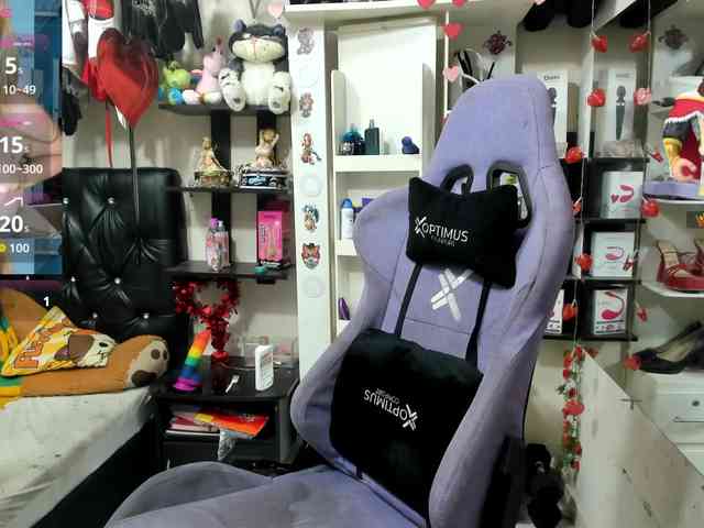 Alisson_Queen webcam