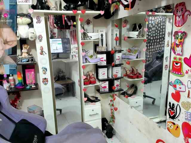 Alisson_Queen webcam