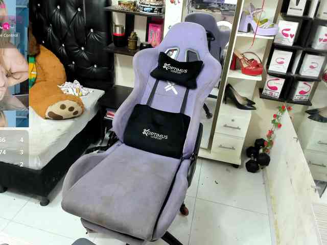 Alisson_Queen webcam